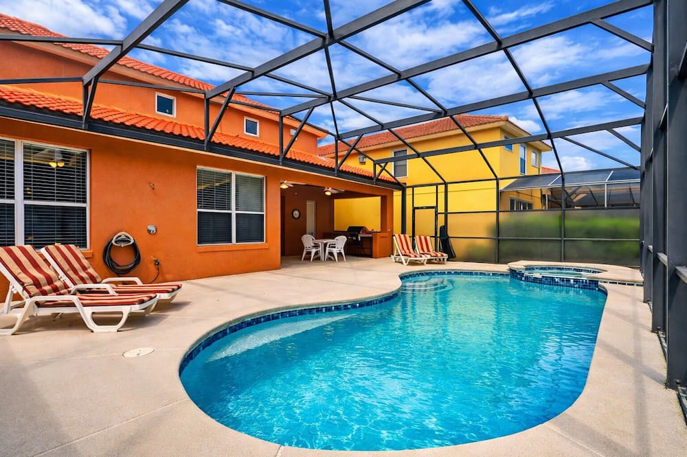 Watersong House | Luxury Family Getaway 4 Bedrooms 5 Bathrooms 25 Minutes to the Disney Magic!