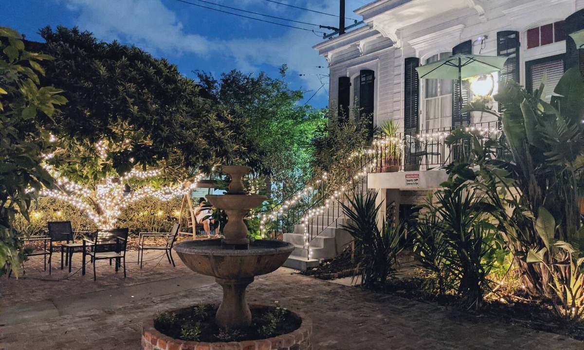 New Orleans Bed & Breakfast | Luxury Mansion Next To French Quarter