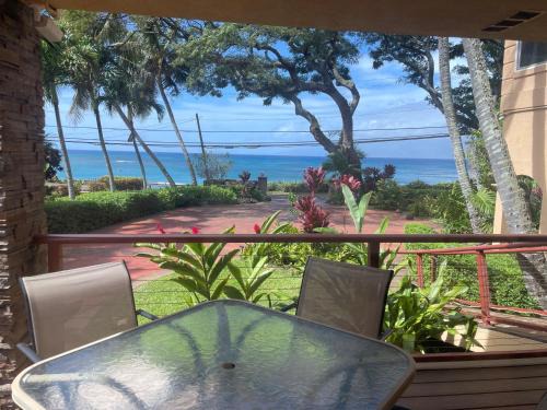 Kahana Bed & Breakfast | Maui Beach House B & B