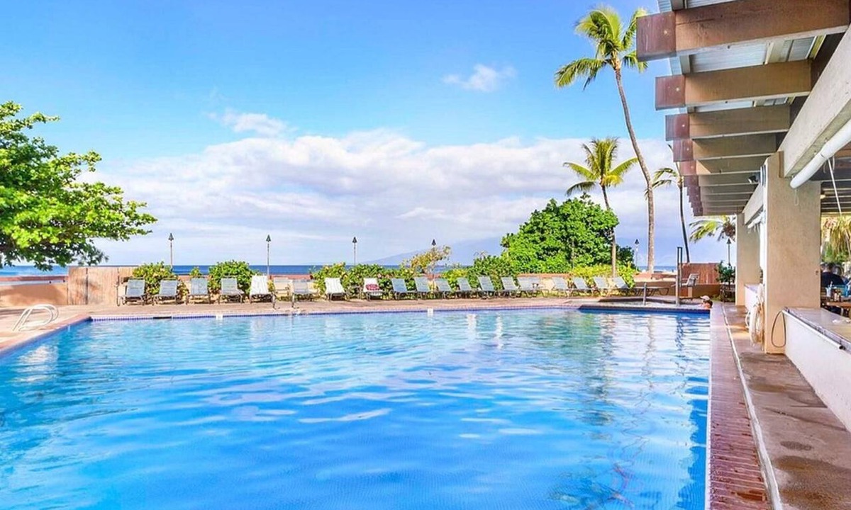 Kahana Resort | Maui Vacation Near Ka'anapali & Kapalua
