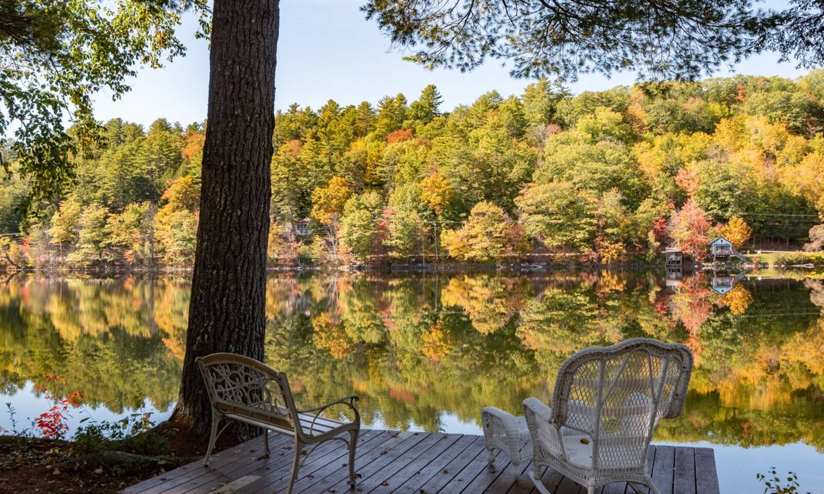 Mount Vernon House | Modern 4 BR Waterfront Lake House Directly on Minnehonk Lake Belgrade Lakes Area