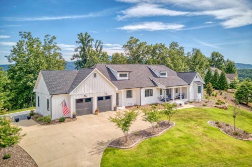Mill Spring House | Mountain Majesty