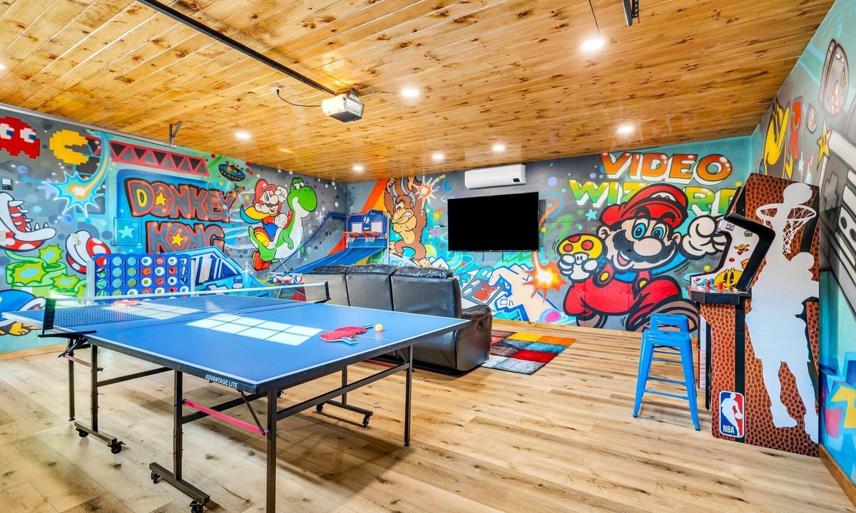Sunday River Area Cabin | Mountain View Chalet with Hot Tub and Game Room