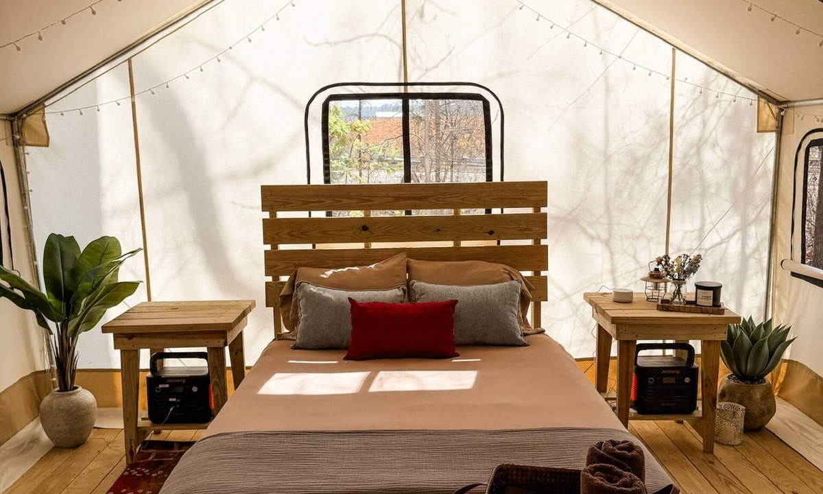 Henderson RV Rental | Nature Immersed Glamping Tent at Kerr Lake — "The Refuge"