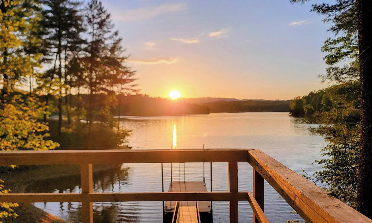 Forest Lake Heights House | NEW Lakefront Beach, Game Room, Hot Tub, Treehouse, Kayaks, Dock, Movie Room