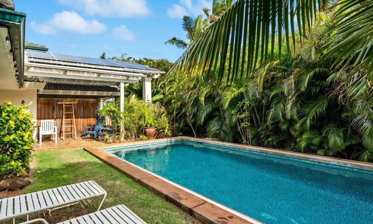 Bayview Apartment | New! Studio Suite Retreat with Pool by Beach w/AC