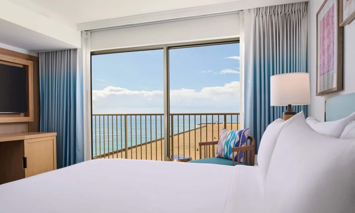 Waikiki Resort | Oahu Dream! 2 Relaxing Units w/Balcony, Minutes to Waikiki Beach