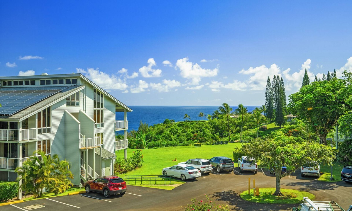 Princeville Condo | Ocean-Mountain Views 2BR Condo in Princeville with Resort & Hawaiian Vibes
