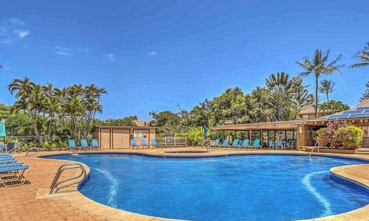 Maunaloa Condo | Ocean-View Molokai Condo with Pool, Beach Access & Grill