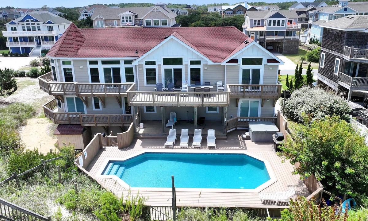 Whalehead Beach House | OCEANFRONT, priv pool & Hot Tub, Rec Room-WL1011, Sea Esta