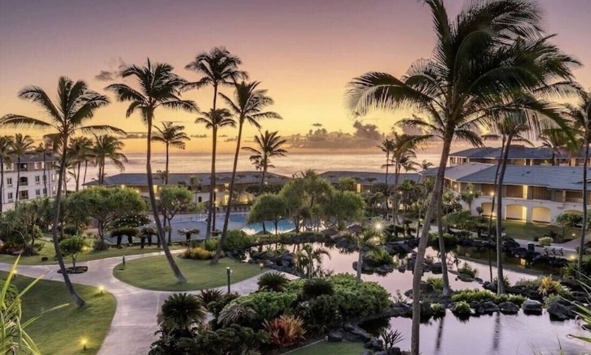 Poipu Condo | OCEANFRONT RESORT in Koloa-Poipu with AMENITIES INCLUDING WIFI, walk to beach