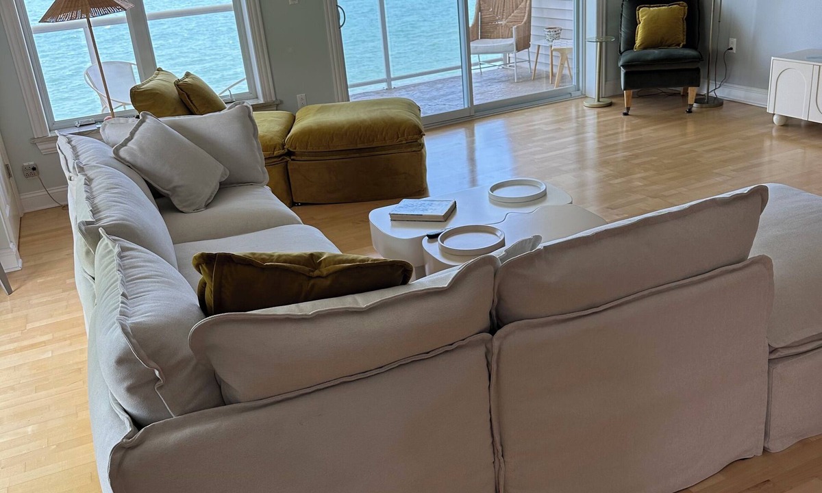 Geneva-on-the-Lake Condo | Panoramic Lake Erie Sunset Views~Spacious 3BR/3BA Lakefront Retreat!