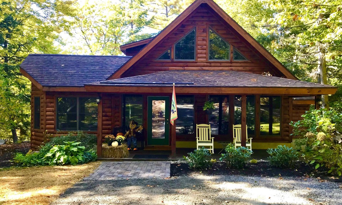 Rome Cabin | Peaceful,. Lakeside Log Cabin on Long Pond, Belgrade Lakes Region, Rome, Maine
