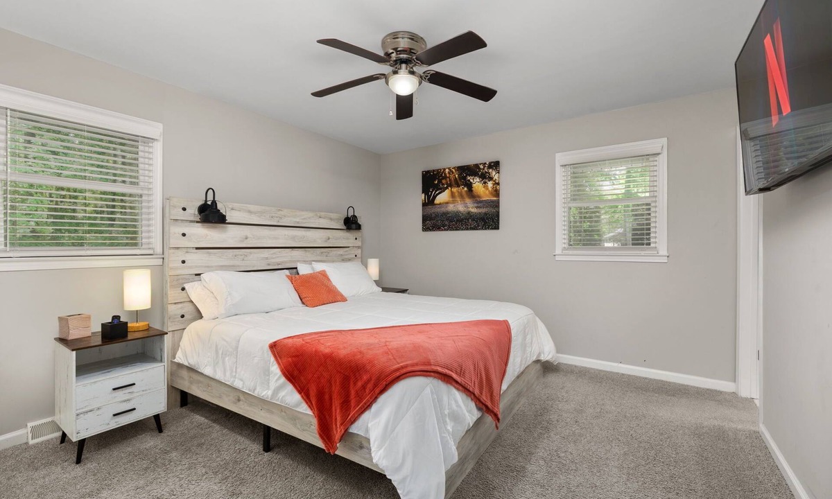 Smithfield House | Pet-Friendly 3BR | Fenced Yard