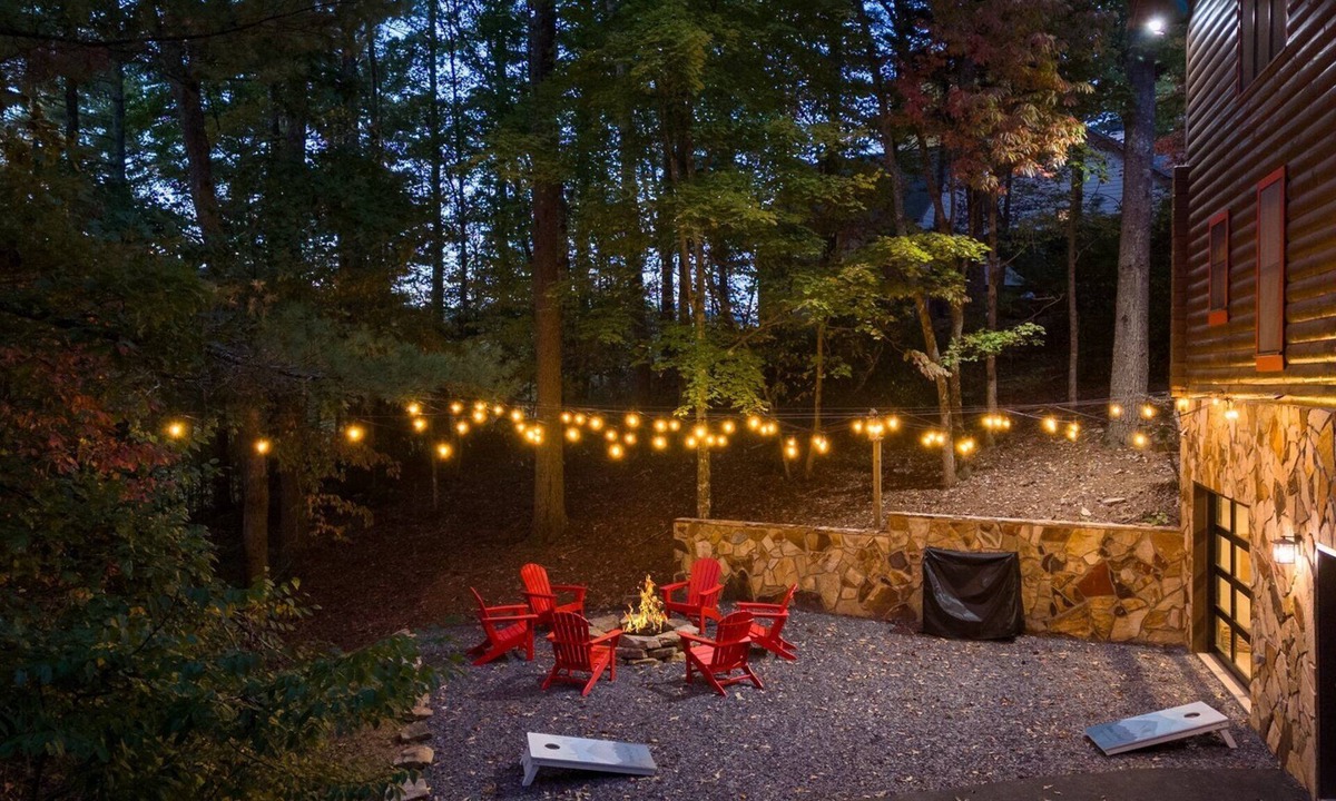 Cherry Log Cabin | Pet-Friendly Cozy Cabin w/Game Room & Hot Tub