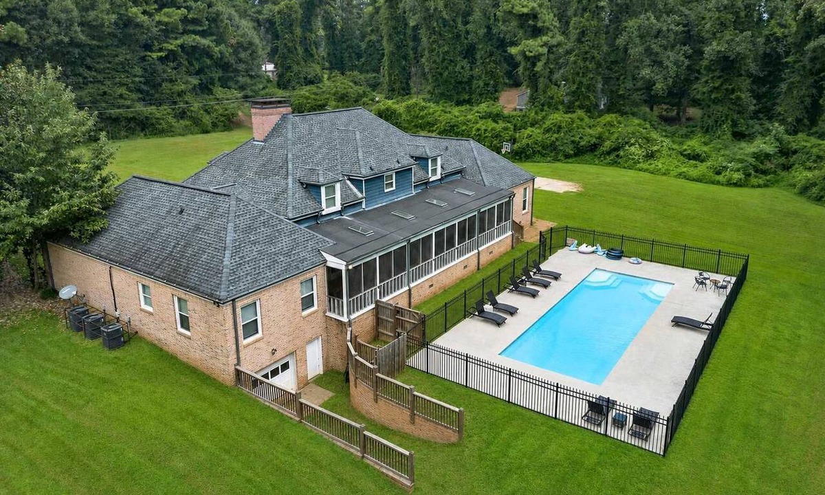 Lithonia Villa | Pool estate with soccer field, sleeps 16