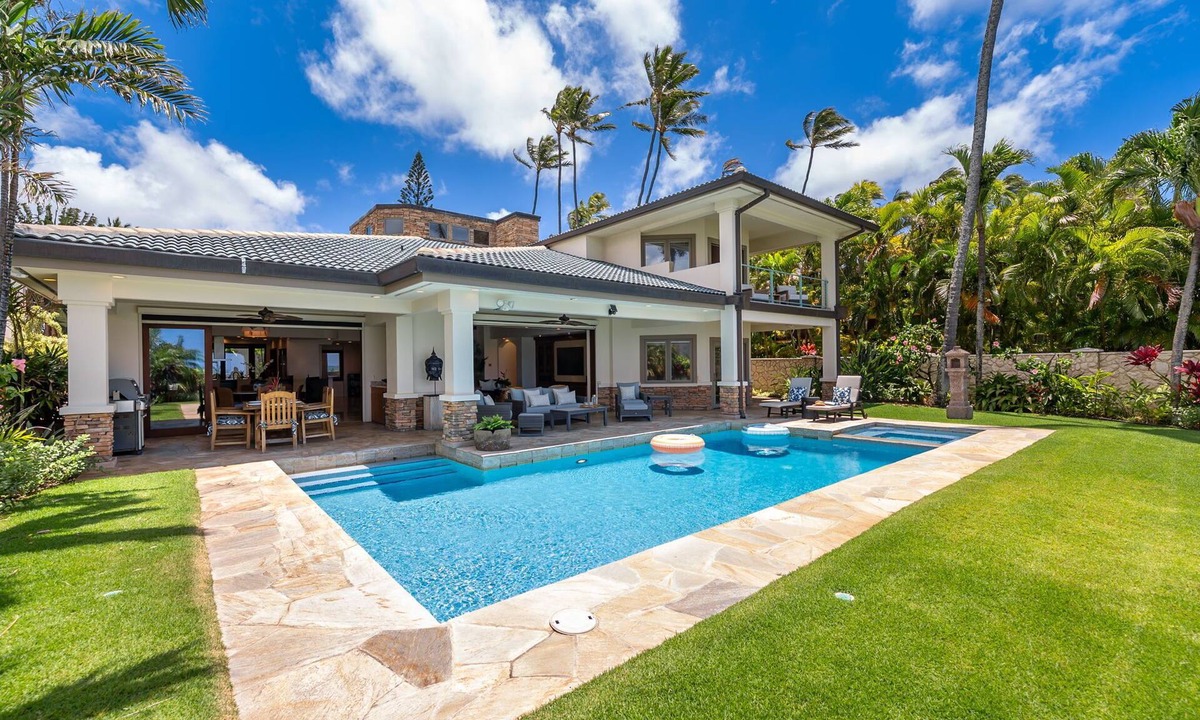 Portlock House | Portlock Oceanfront Estate: Luxe Beachfront Villa w/Pool & Ocean Views