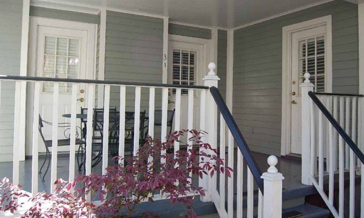 New Orleans Hotel | Prime location, Walk to all the French Quarter attractions. Ideal for groups.