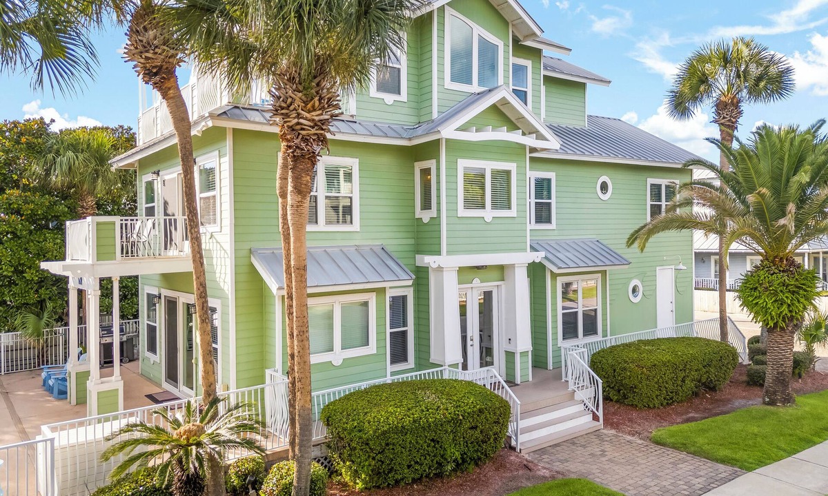 Crystal Beach House | Private Pool - Golf Cart - Gulf Views - Beach Chair Service - Steps to Beach