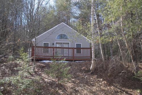 Norway House | Red Maple Cottage