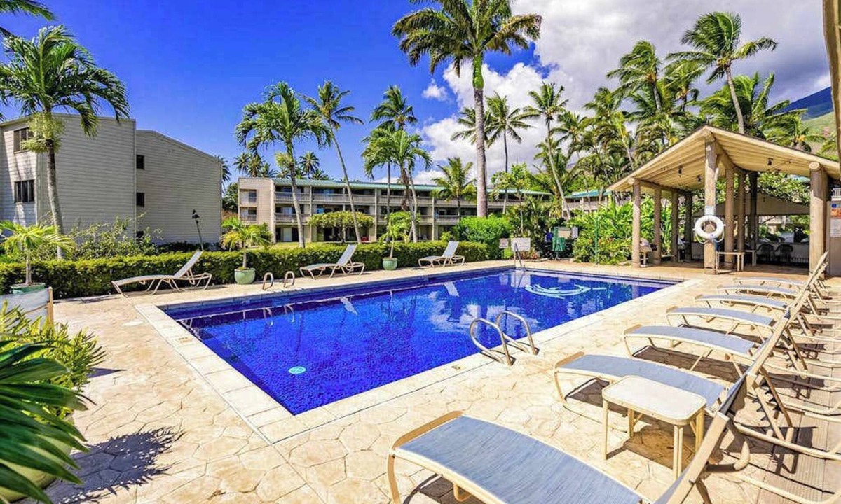 Ualapue Apartment | Relax at a Dreamy Oceanfront Resort Condo with Pool & Beach Access