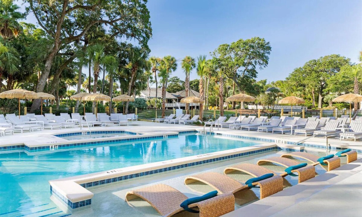 Shipyard Plantation Hotel | Relax in 2 Units w/Balcony & Pool, Close to Hilton Head's Beautiful Beach!