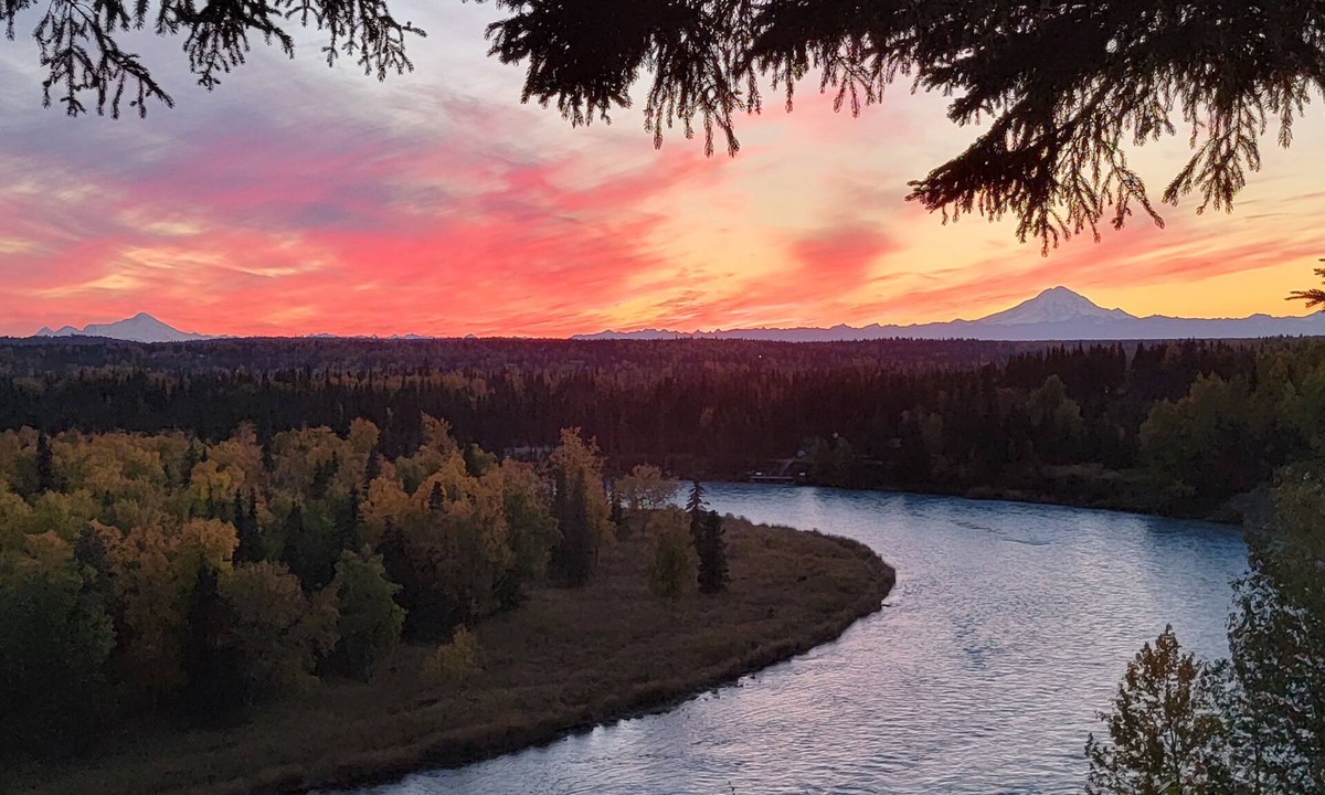 Kasilof Apartment | Riverfront Retreat Guesthouse in Kasilof – Private, Peaceful & Cozy