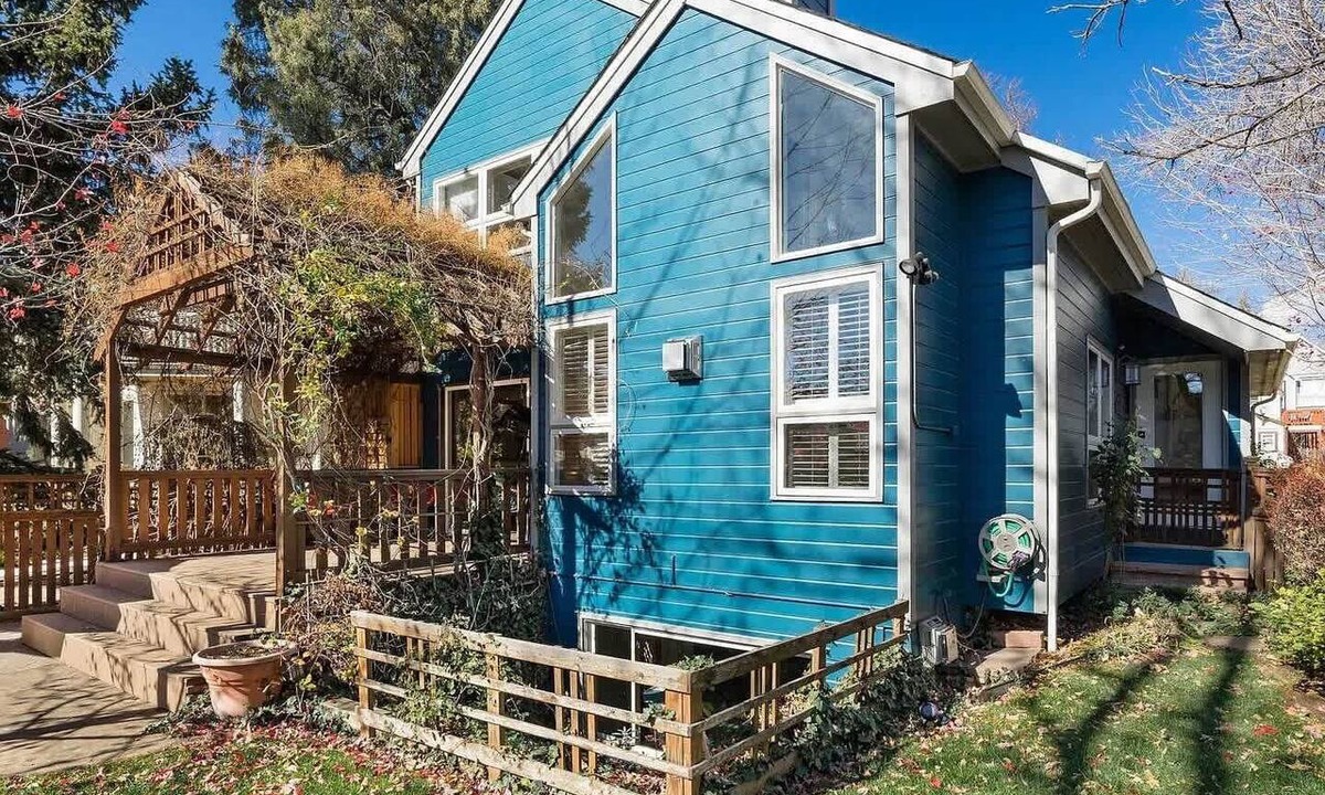 Whittier House | Serene + Spacious Boulder Oasis - Sleeps 10 - 30+