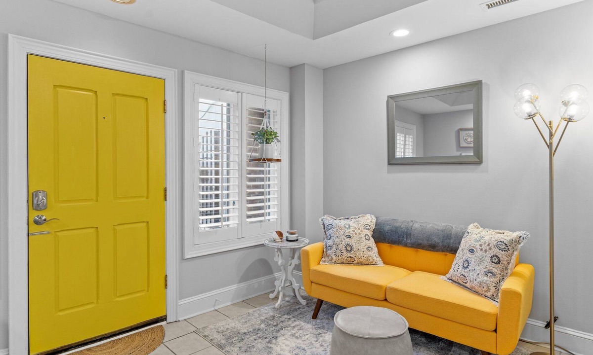 Downtown Wilmington Apartment | Shorty's Studio - Walkable to all of Downtown Wilmington - Full Coffee Bar