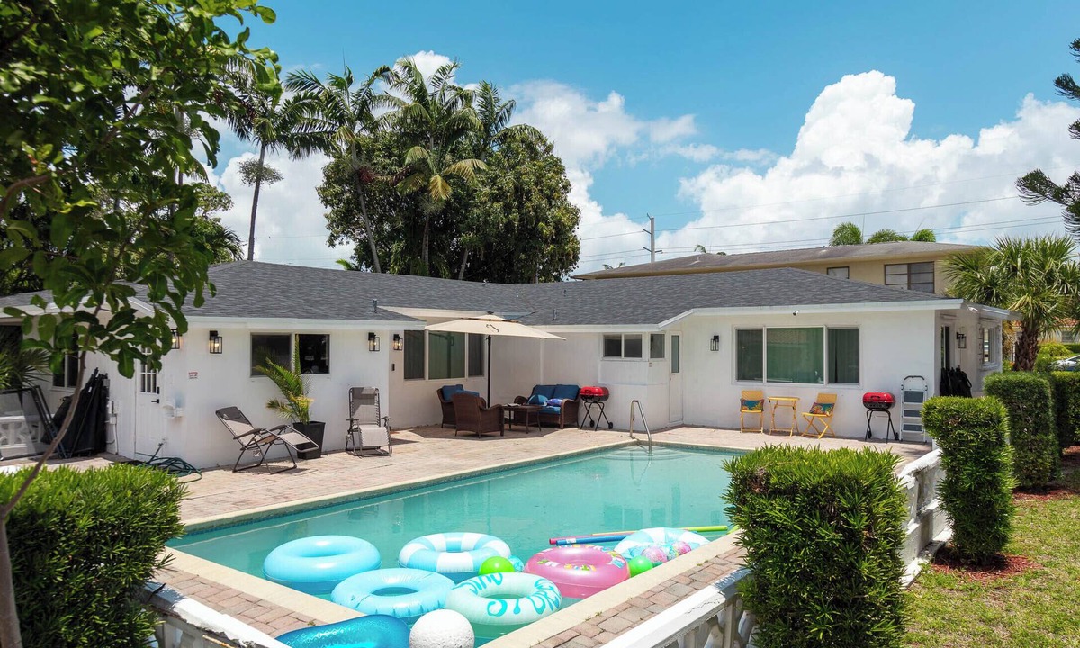 Coral Ridge Isles Apartment | Social Studio · Pool · Beach · FLL Airport · Hard Rock · FIFA 2026 · Sleeps 3