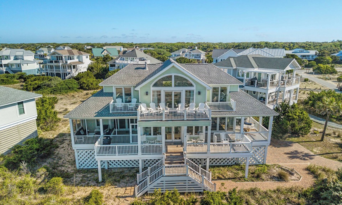 South Beach House | South Beach, Oceanfront, Beautiful Views, Great location! Both clubs optional.