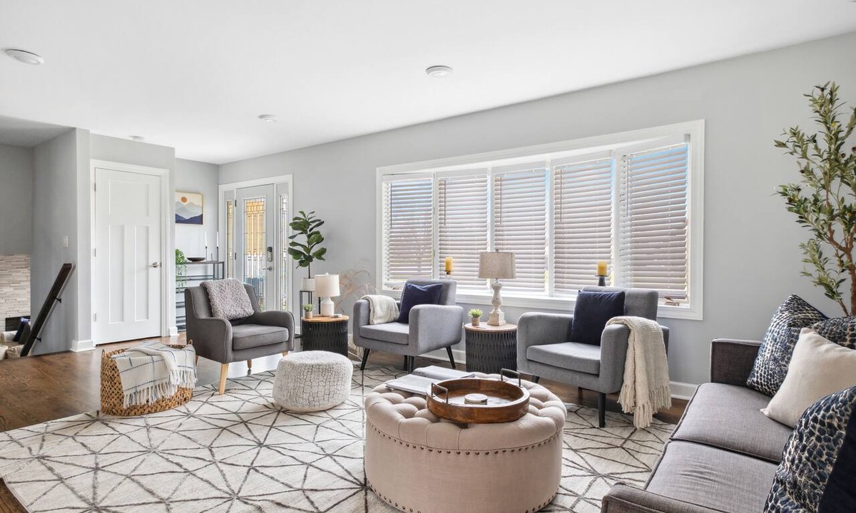 Highland Hills House | Spacious Home in Chicago Suburbs