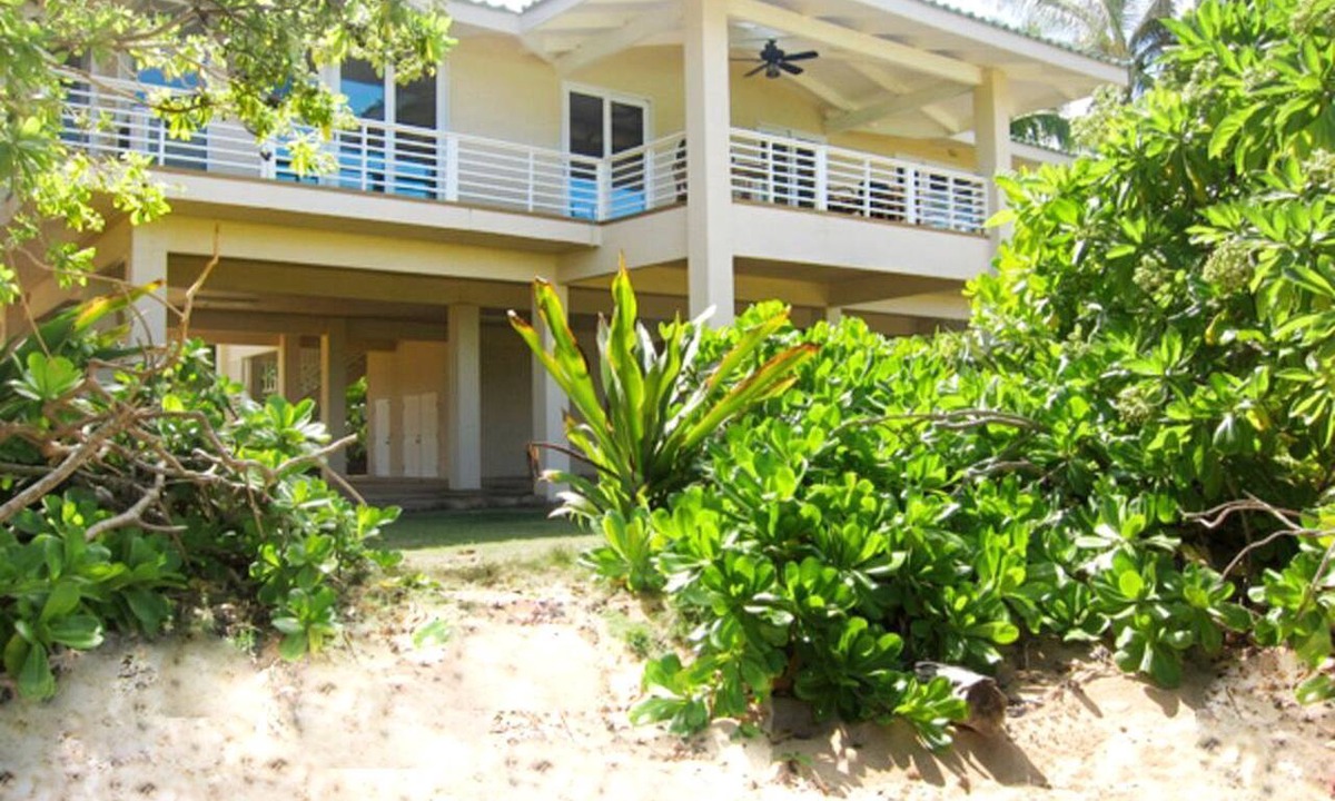 Kilauea House | Spacious Island Retreat for Beach Vacation in Kilauea, Hawaii