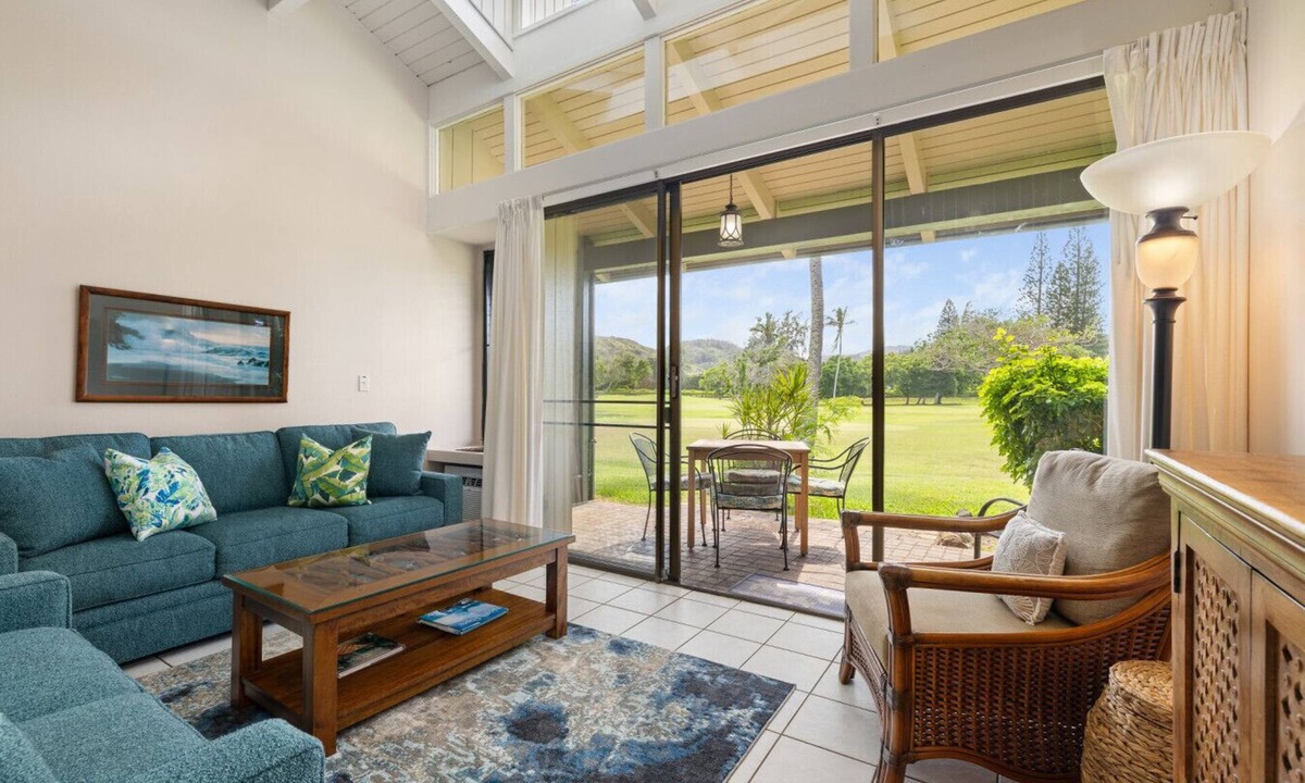 Kahuku House | Spacious Townhome with Golf Course Views