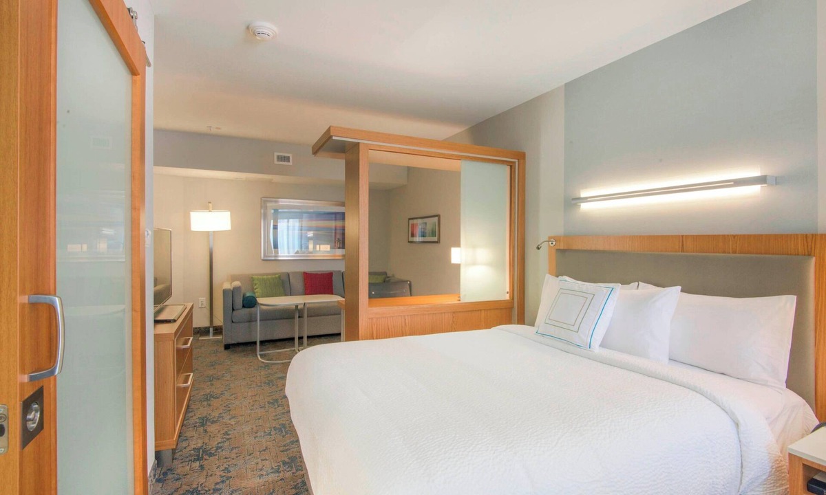 Westfall Park Hotel | SpringHill Suites® by Marriott® Wilmington Wrightsville Beach