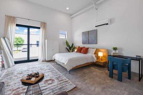 Northside Apartment | Studio | near Aquarium, Coolridge Park