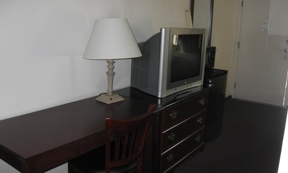Everett Hotel | Sunrise Inn