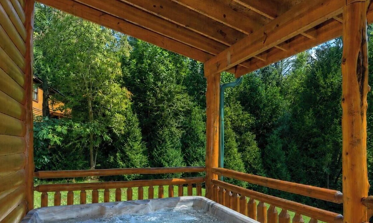 Cosby Cabin | Sweet Tranquility Pool Lodge: Indoor Pool, Theater
