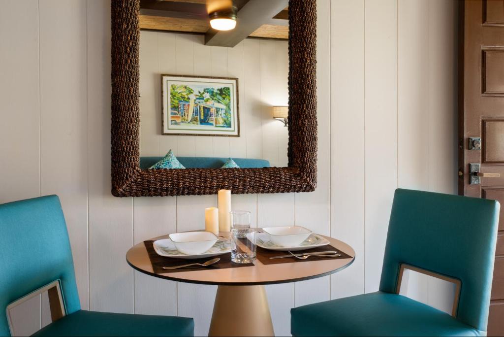 Napili Hotel | The Mauian Hotel