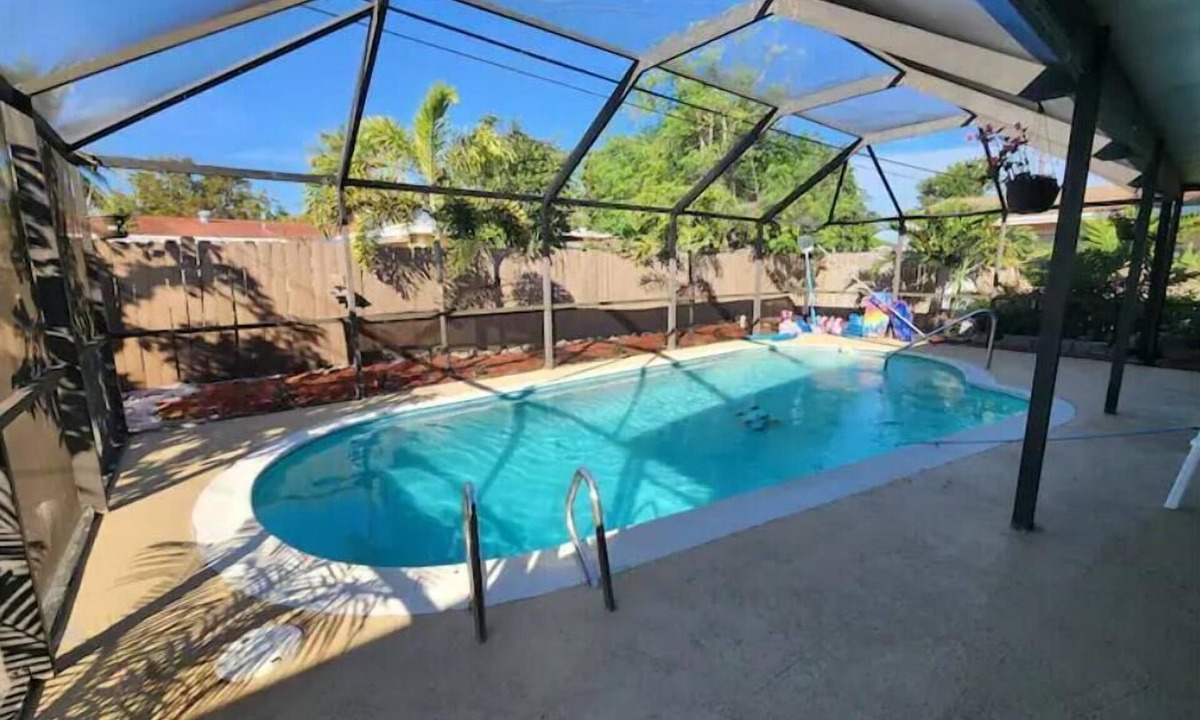 Ives Estates House | The Perfect Vacation Getaway !