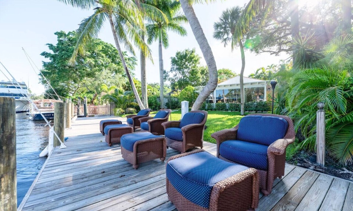 Riverside Park House | The Riverside Retreat #2