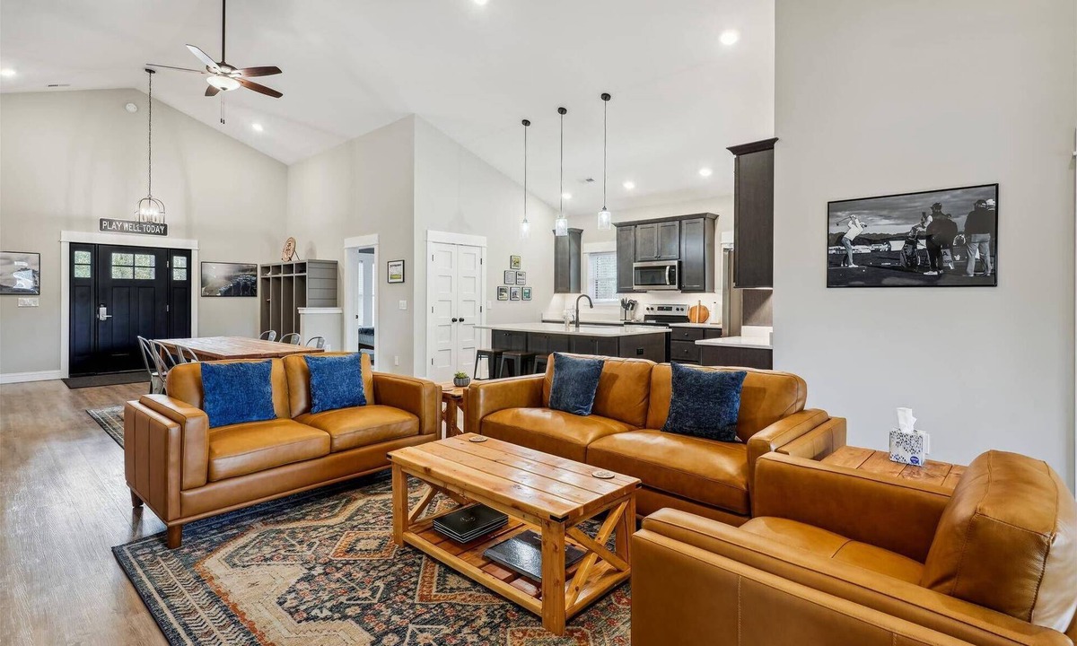 Harbinger House | The Turn at Kilmarlic - Kilmarlic Golf Club, Sits on 10th Tee, Water Park Nearby, YR Flex Stays