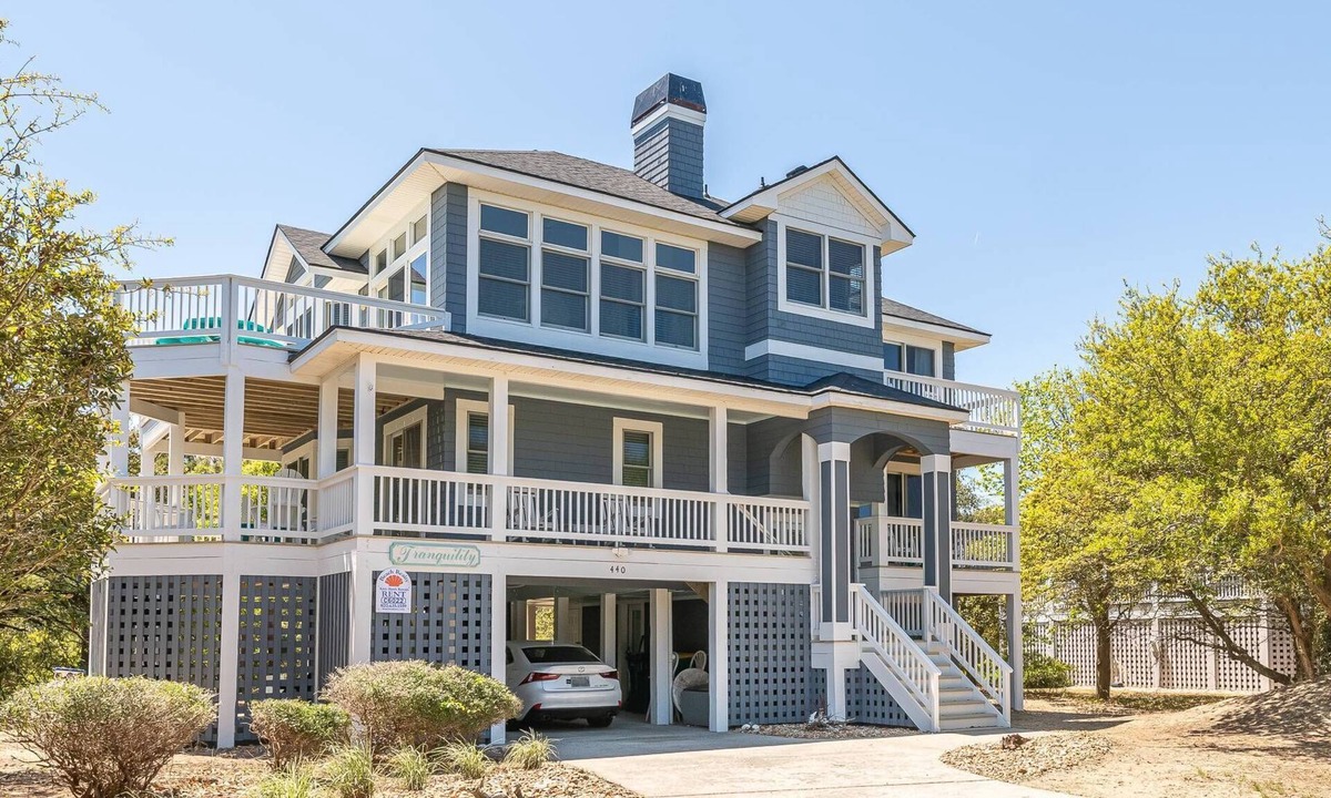 Pine Island House | Tranquility - Pine Island, Lake View, Pets OK, Hot Tub, 2 Community Pools/Tennis/Playground