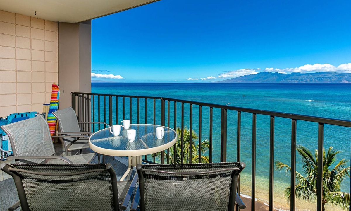Kahana Hotel | Valley Isle 708 by Coldwell Banker Island Vacations