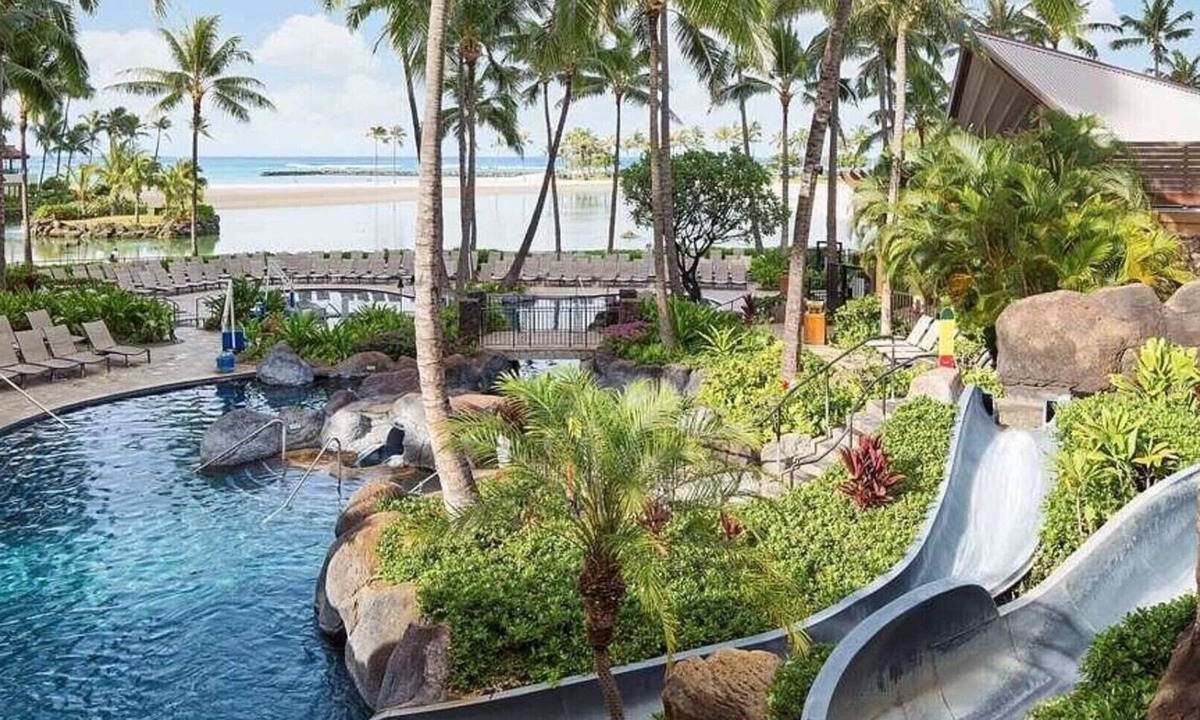Waikiki Resort | Waikiki 1BR Suite at Grand Waikikian – Full Kitchen, Balcony & Resort Luxury