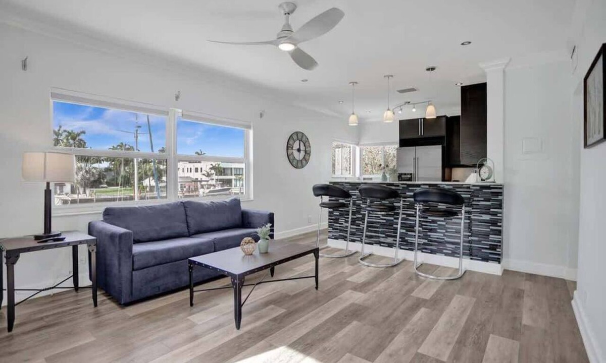 Hendricks and Venice Isles Apartment | Waterfront 1BR Near Las Olas | Sleeps 4