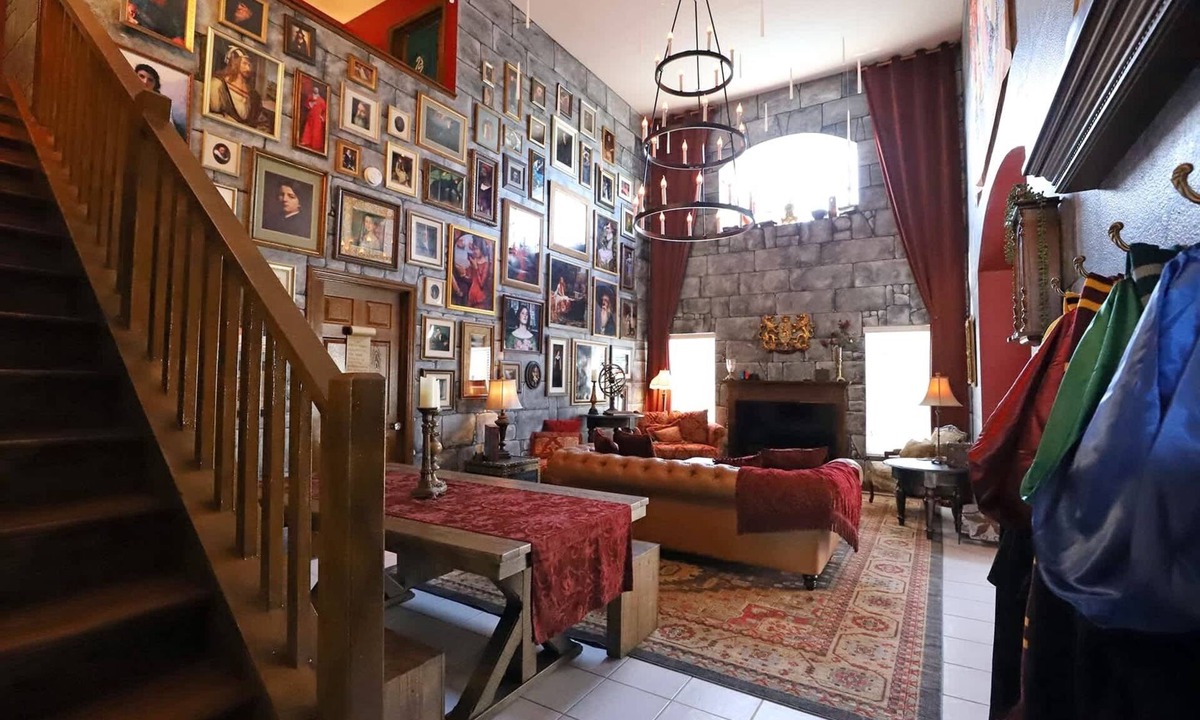 Lake Berkley House | Waterfront Wizarding Near Universal's Harry Potter