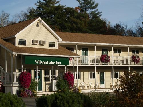 Dryden House | Wilson Lake Inn