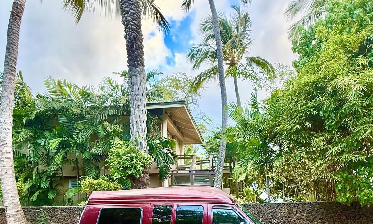 Kahului House | World Famous Big Wave Camper