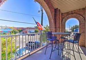 1/2 Mi to Riverwalk! Historic Dtwn Southport Condo in Southport